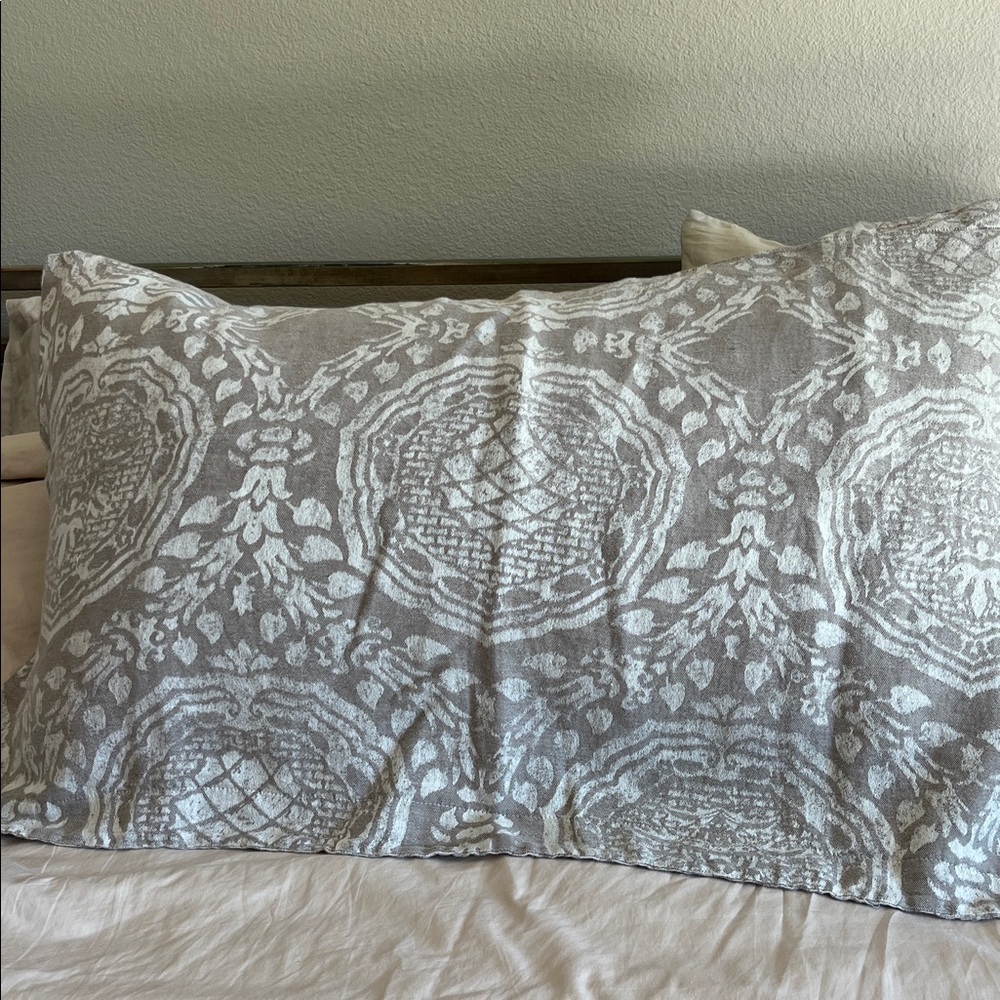 Restoration Hardware Castillo Medal King ShamNatural/Mushroom - Picture 3 of 8